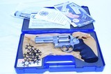 Smith and Wesson Model 610-3 Stainless 3 7/8" barrel, unfluted cylinder. - 1 of 7