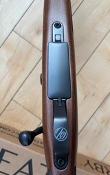 Weatherby Vanguard Camilla 243 Win LNIB - 10 of 15