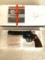 COLLECTORS-1981 Colt ROYAL BLUE Python in the box with docs 99%+ - 1 of 13