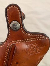 BIANCHI CYCLONE tan leather holster for large frame revolvers with 6 to 6-1/4 