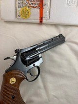 1981 Colt Diamondback 22lr 6 in. Royal Blue in box w/docs-MUSEUM QUALITY finish - 3 of 12