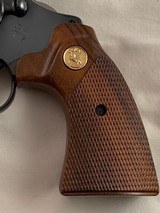 1981 Colt Diamondback 22lr 6 in. Royal Blue in box w/docs-MUSEUM QUALITY finish - 8 of 12
