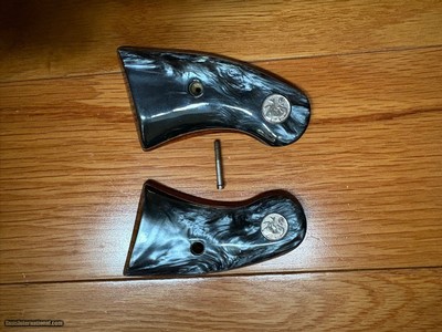 Colt Python Black Pearl Service Grips