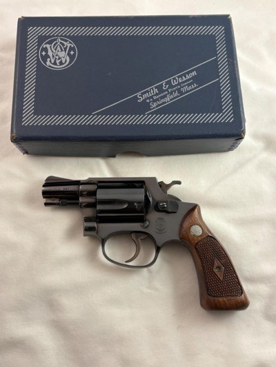 COLLECTORS-Excellent Condition S&W Model 36