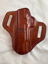 Beautiful GALCO OWB tan leather holster for 1911 with 5