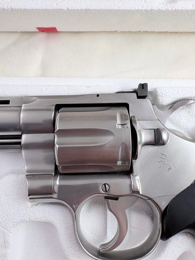 1985 Stainless Python 6