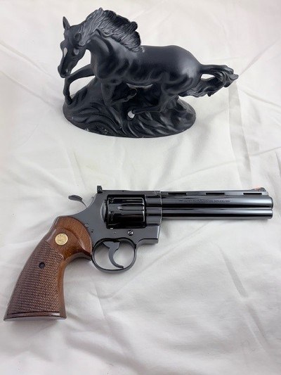 1989 Colt Royal Blue 6 in. Python in box-collector condition - Image 2 of 16