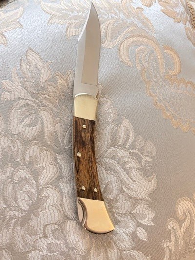 NEW Classic 110 Hunter Style Folding Lock Blade with Sheath - Image 5 of 6