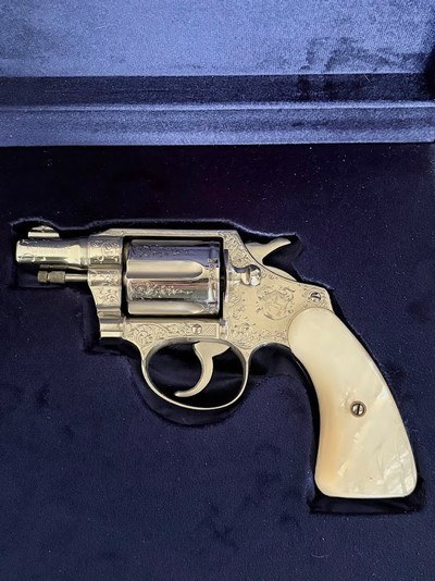 1 OF 1 ENGRAVED 1950 Nickel Colt Detective Special .38-Mother of Pearl-Custom Colt Presentation Case - Image 3 of 13