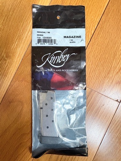 KIMBER Micro 9 NEW IN PACKAGE Factory 7 Rd. Magazine with Extended Base Finger Rest-Same for SIG P938 - Image 1 of 1