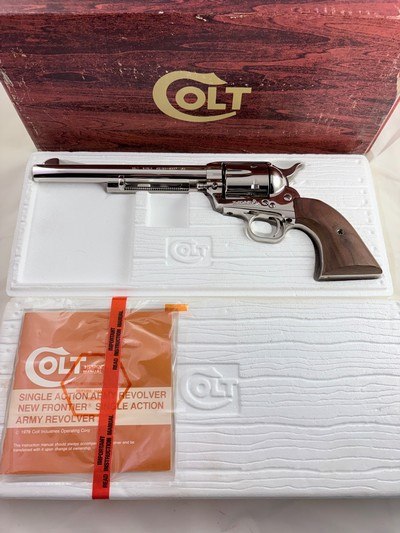 COLLECTORS-UNFIRED IN THE BOX 1979 Colt SAA .45 7.5"-NICKEL FINISH 99.99% - Image 12 of 12