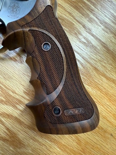 Custom Smith&Wesson 629 - Image 8 of 12