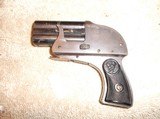 12.5 mm flare pistol - 1 of 3