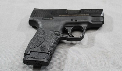 Smith & Wesson~ Shield~ .40 S&W - Image 1 of 2