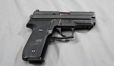 Sig Sauer
P229
.40 S&W