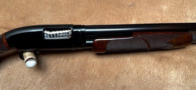 Winchester Model 12 Pigeon Grade 20 gauge, Rare B Style carved wood - Image 3 of 11