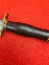 Vietnam Era Mid 60's Randall Made Model 2 Fighting Stiletto - Beautiful Rosewood - 4 of 20