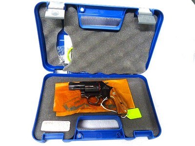 Smith & Wesson Chiefs Special Classic 36-10
.38 S&W SPL.+P