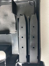 Beretta M9 9mm LNIB - 12 of 15