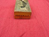 WINCHESTER VERY EARLY GREEN PICTURE BOX OF 32 S&W CENTER FIRE CARTRIDGES. - 3 of 7
