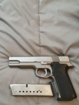 Smith&Wesson model 1046 10mm - 13 of 15