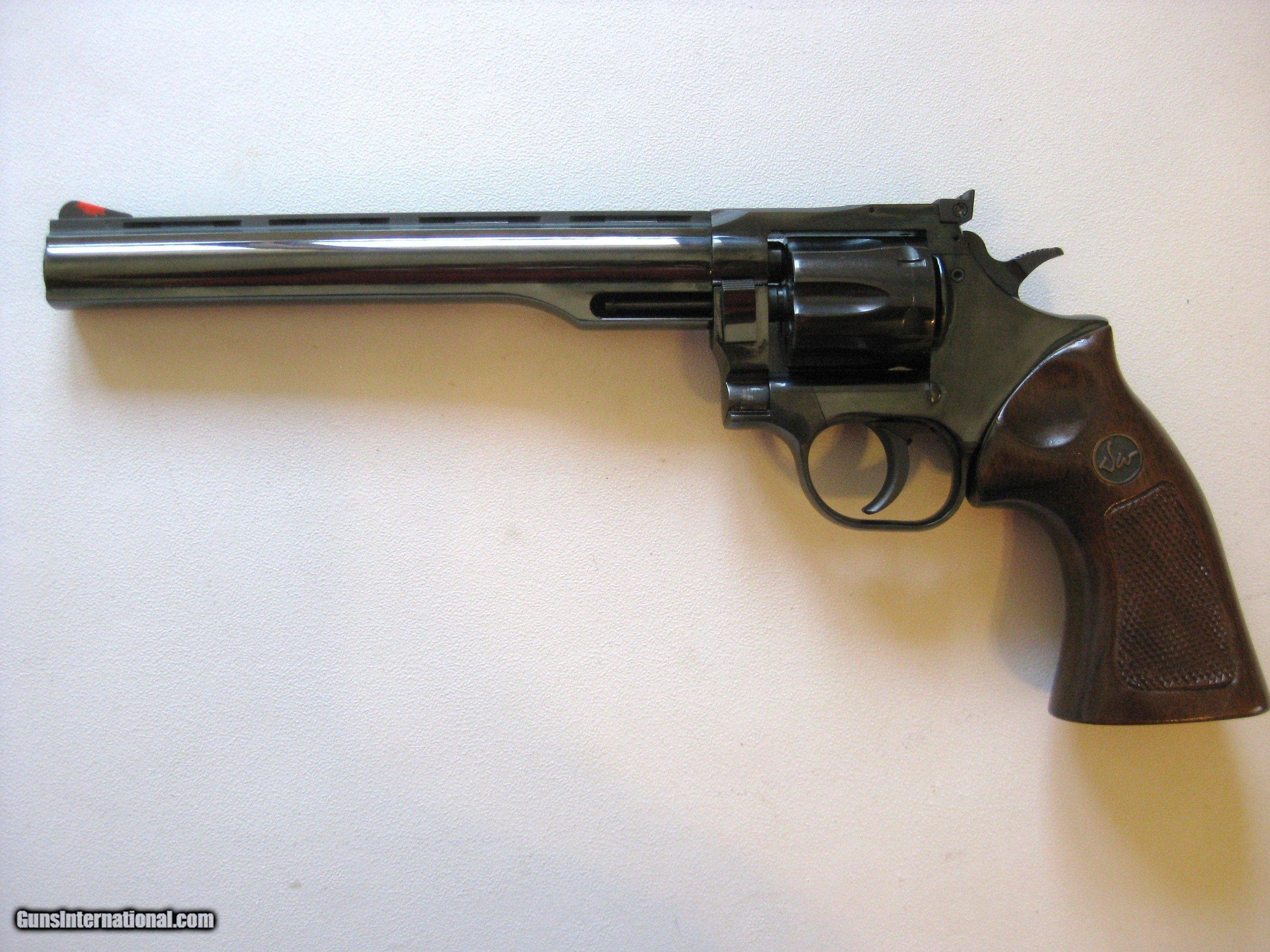 DAN WESSON 22 VH LR REVOLVER - 8