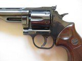 DAN WESSON 22 VH LR REVOLVER - 8