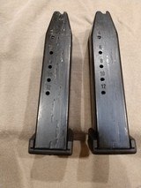 HK USP40 Compact / P2000 .40 S&W 12-Round Magazine - 1 of 7