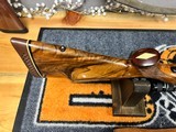 Weatherby Mark V 7mm WBY Mag - 3 of 11