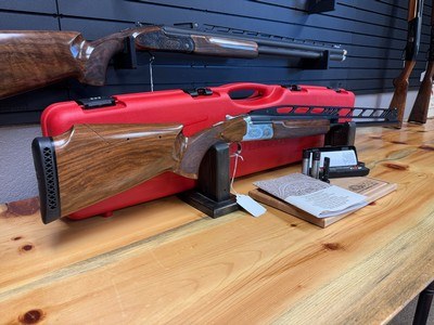 Caesar Guerini Summit Trap Unsingle 12 Gauge - Image 1 of 17