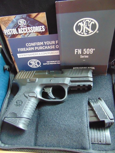FN 509C (FN 509 Compact) — 9mm Striker-Fired Pistol |Factory New | In Box - Image 1 of 5