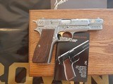 Browning Hi Power 9MM Gold Classic NIC - 2 of 8