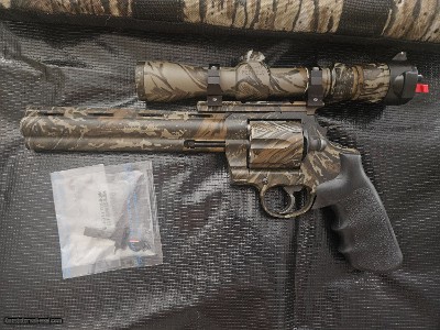 Colt Anaconda 44 Mag Realtree Camo