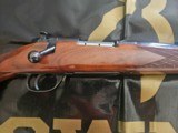 Weatherby Mark V Varmintmaster 22-250 - 4 of 12