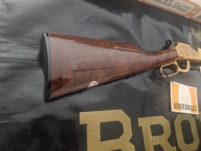 Winchester 9422 Annie Oakley Commerative NIB