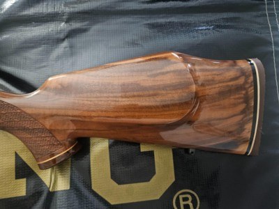 Weatherby Mark V Varmintmaster 224 - Image 8 of 11