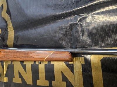 Weatherby Mark V Varmintmaster 224 - Image 4 of 11