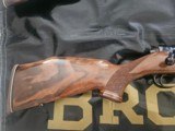 Weatherby Mark V Varmintmaster 22-250 - Image 2 of 10