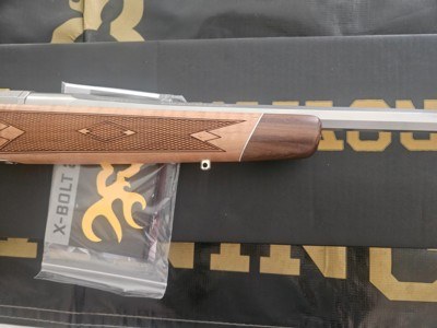 Browning X-Bolt White Gold Medallion Maple 300 Win Mag NIB - Image 4 of 11
