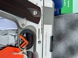 Colt 1911 Government Series 70 Stainless Steel 5 inch barrel - 6 of 9