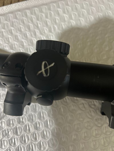 Burris Six X 2X12X40MM, Lighted cross hairs, in Excellent Condition with rings included.  30MM Tube - Image 2 of 6