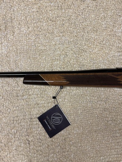 Weatherby ..257 WBY Mag NIB Left Hand - Image 6 of 11