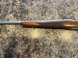LEFT HANDED Winchester Model 70 CLASSIC STAINLESS 7mm magnum - 5 of 17