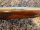 LEFT HANDED Winchester Model 70 CLASSIC STAINLESS 7mm magnum - 15 of 17