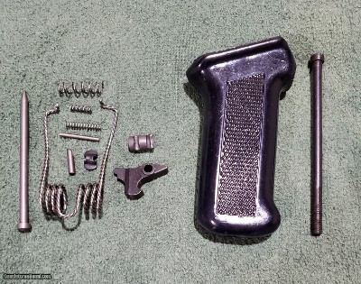 AK Spare parts set.