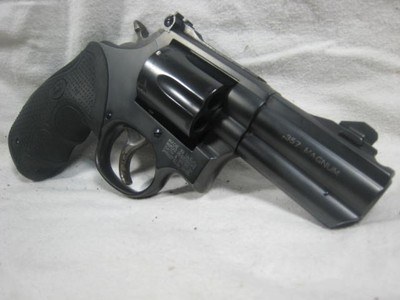 S&W PERFORMANCE CENTER 19 -7 COMP Ported .357 Magnum PC RARE!! - Image 1 of 15