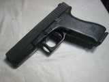 Glock 17 Gen2 METROPOLITIAN POLICE MPDC Gen 2 Great Condition Night Sights Over Watch Flat Trigger - Image 2 of 15