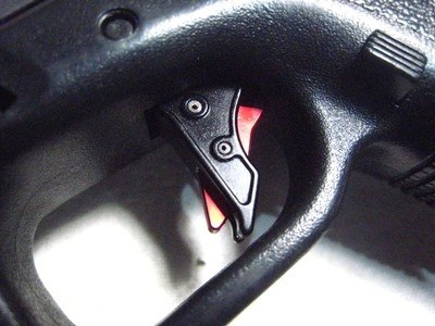 Glock 17 Gen2 METROPOLITIAN POLICE MPDC Gen 2 Great Condition Night Sights Over Watch Flat Trigger - Image 7 of 15
