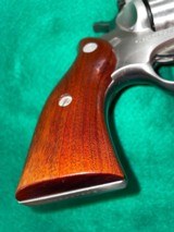Near Mint Ruger Redhawk 44 Magnum Revolver - 3 of 11