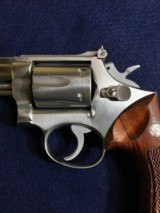 Smith and Wesson Model 66 No Dash 357 Magnum - 14 of 15